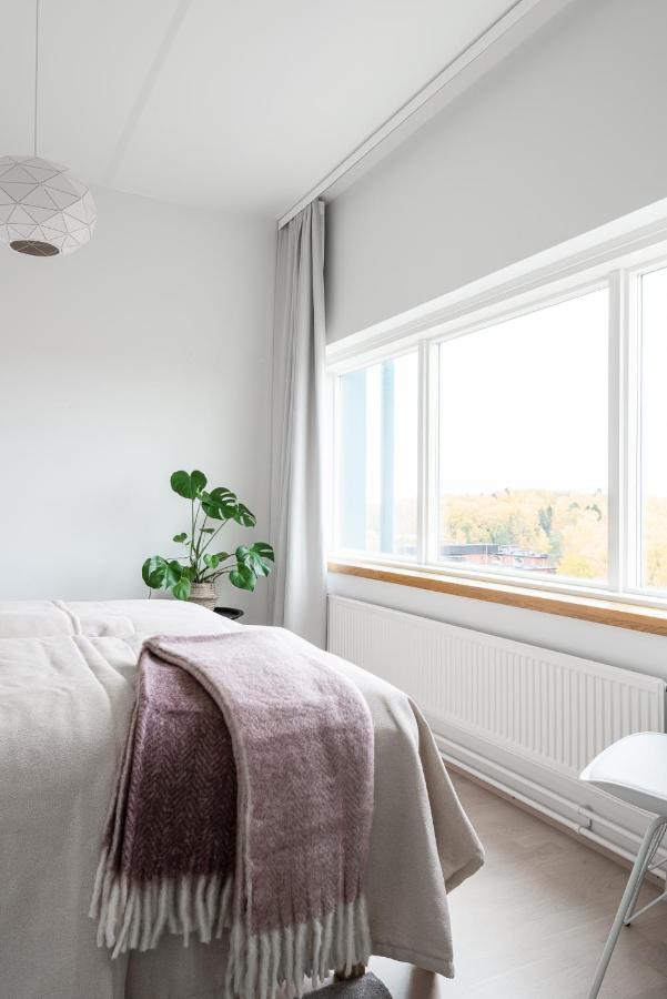 Sleepwell Apartments Itaekeskus, Close To Metro Helsinki Exterior photo